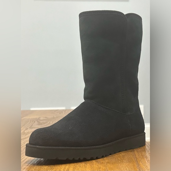 Ugg boots - Picture 3 of 4